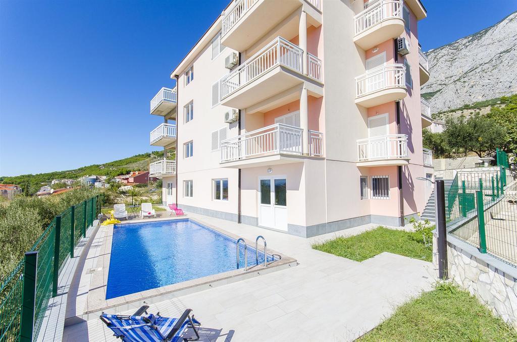 Apartments Seaview Tucepi Exterior photo